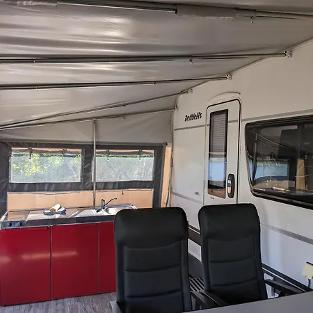 Luxuswohnwagen Butterfisch Am Kransburger 420 *